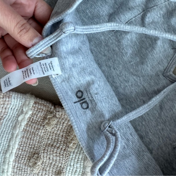Alo Yoga Sports Bra - Picture 4 of 4